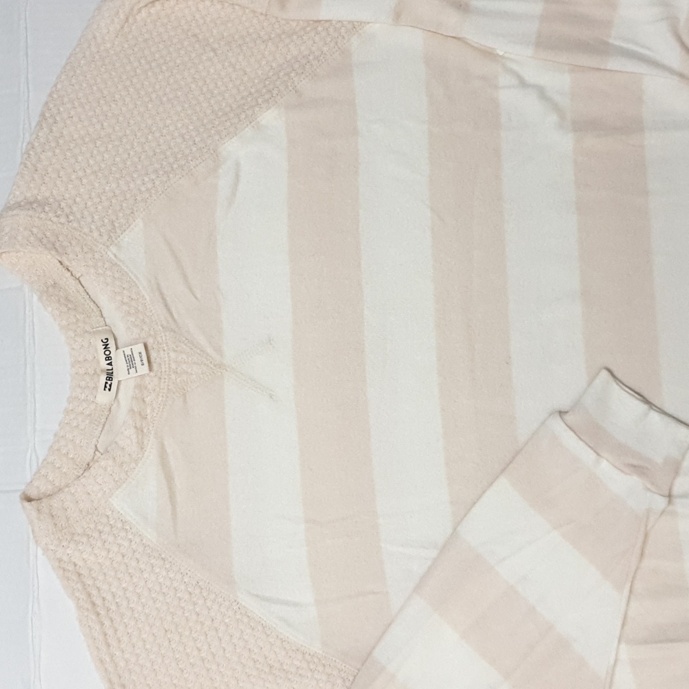 Billabong Women's Head Start Long Sleeve Top Antique White & Waffle Slv  Sz Sm - Picture 8 of 11